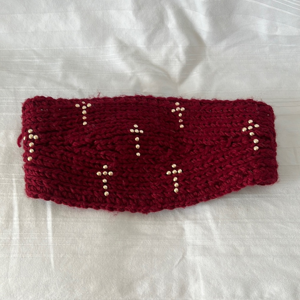 Maroon knit head wrap